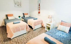 By Plaza Urquinaona Rooms